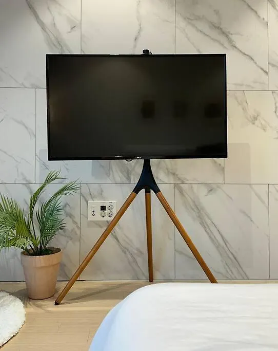 Blue Wave 2 Apartment Busan