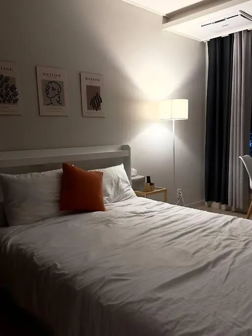 Blue Wave 2 Apartment Busan