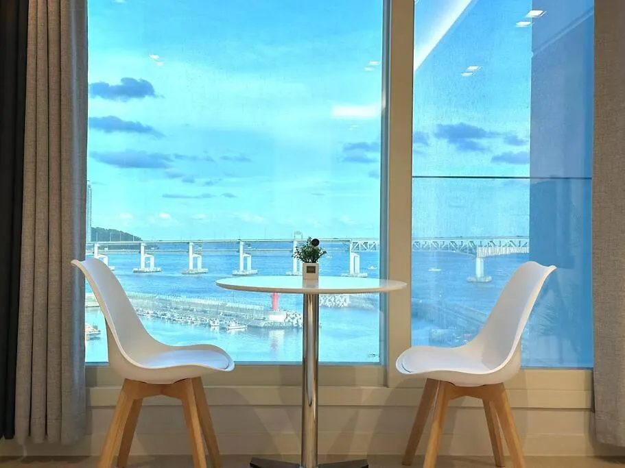 Blue Wave 2 Apartment Busan